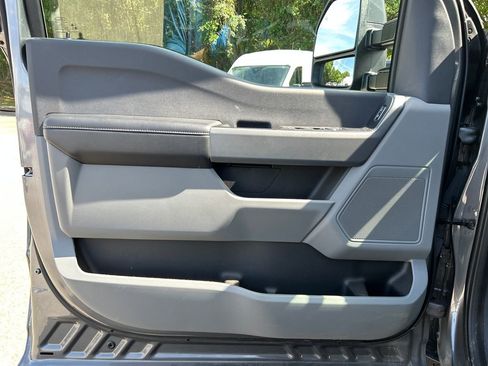 Used 2024 Ford F250 XLT image 9