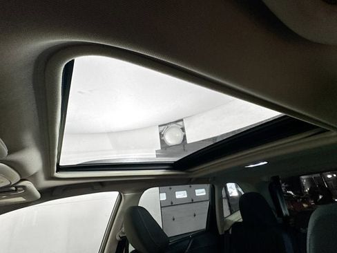 Used 2023 Subaru Forester Premium image 18