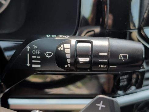 Used 2025 Nissan Pathfinder SV AWD/4WD image 46