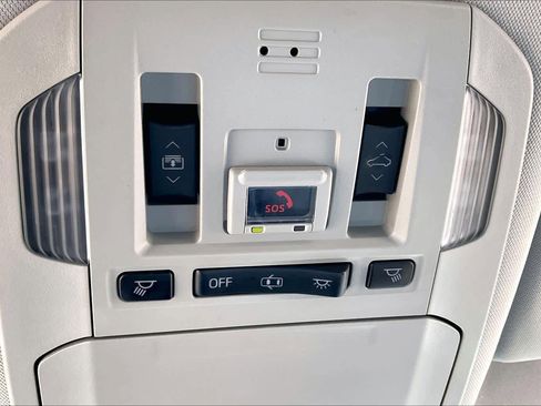 Used 2020 Toyota Highlander Platinum image 34