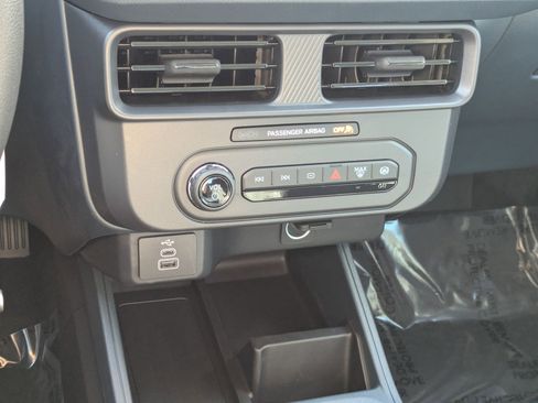 New 2025 Ford Maverick XL w/ Equipment Group 102A image 18