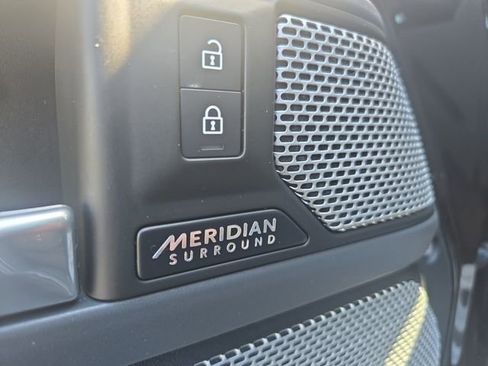 Used 2023 Land Rover Defender 130 X AWD/4WD image 35