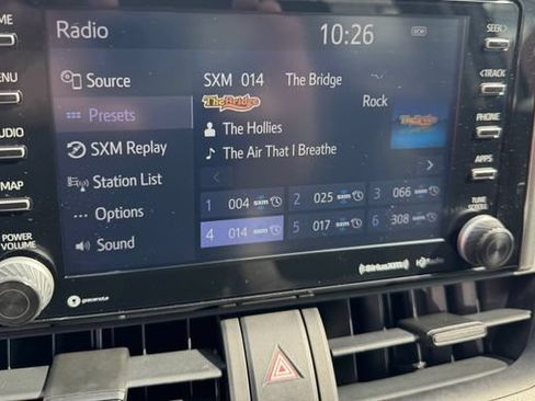 Used 2019 Toyota RAV4 XLE w/ Convenience Package FWD image 10