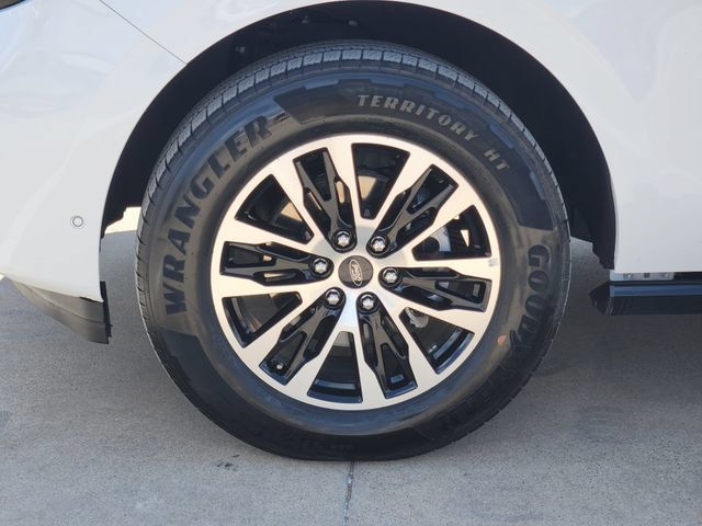 Used 2025 Ford Expedition Max Platinum AWD/4WD image 18