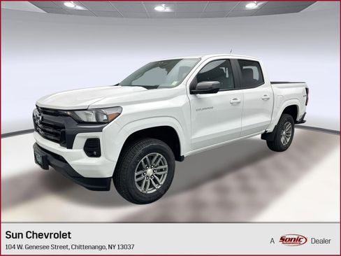Certified 2023 Chevrolet Colorado LT w/ LT Convenience Package II AWD/4WD image 1