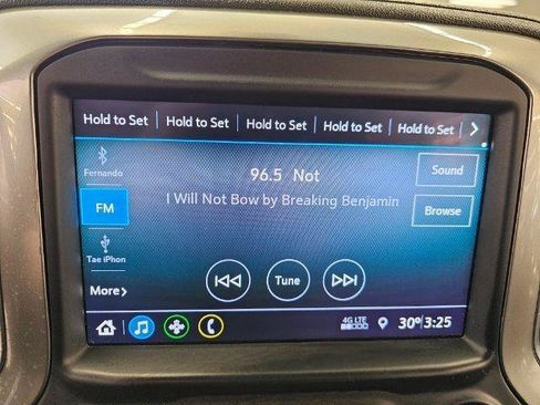 Used 2019 Chevrolet Silverado 1500 LT Trail Boss w/ Convenience Package AWD/4WD image 18