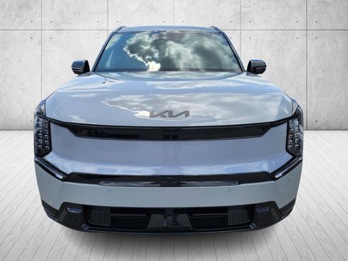 New 2026 Kia EV9 Land w/ Nightfall Edition Package image 2