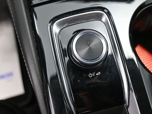 Used 2024 Buick Envision Preferred AWD/4WD image 39