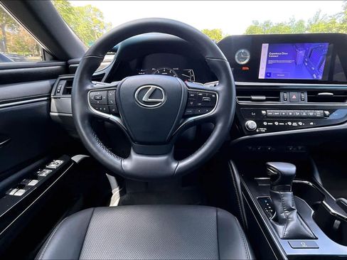 Used 2024 Lexus ES 350 w/ Premium Package image 6