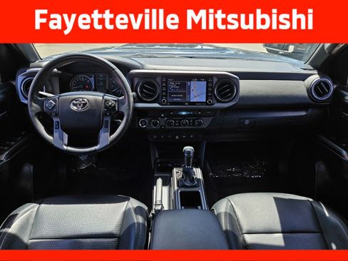 Used 2021 Toyota Tacoma TRD Sport w/ TRD Premium Sport Package AWD/4WD image 13