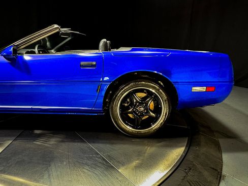 Used 1996 Chevrolet Corvette Convertible RWD image 14