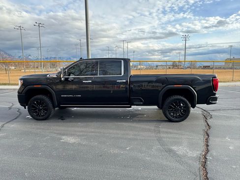 Used 2023 GMC Sierra 3500 Denali w/ Denali Black Diamond Edition image 8