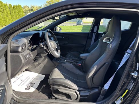 Used 2022 Hyundai Veloster N FWD image 13