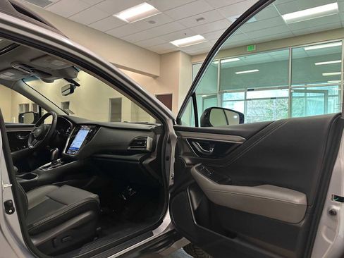 Used 2022 Subaru Outback Onyx Edition XT AWD/4WD image 30