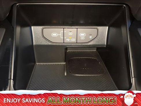 Used 2025 Kia Sorento S image 25