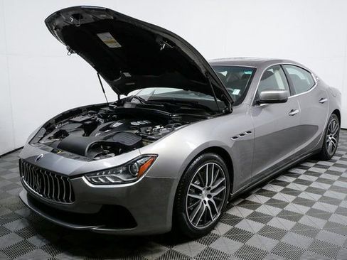 Used 2016 Maserati Ghibli image 32