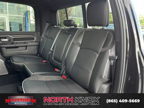 New 2026 RAM 2500 Laramie AWD/4WD image 13