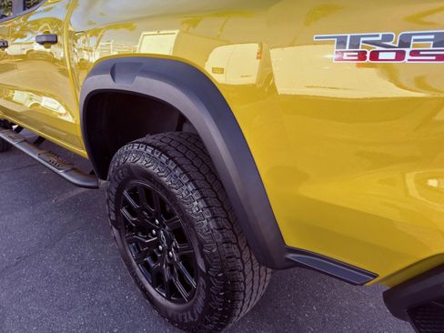 Used 2024 Chevrolet Colorado Trail Boss w/ Advanced Trailering Package image 43