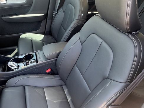 New 2026 Volvo XC40 B4 Plus w/ Protection Package Premier image 17