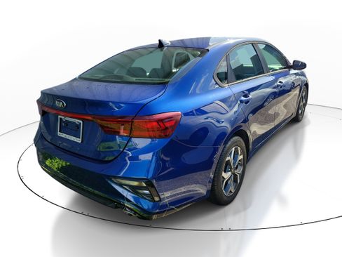 Used 2020 Kia Forte LXS FWD image 3