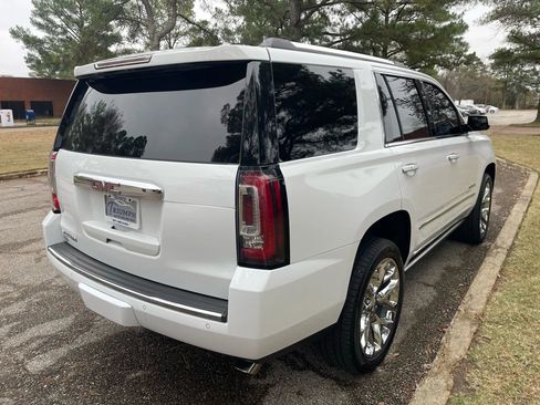 Used 2019 GMC Yukon Denali w/ Denali Ultimate Package image 5
