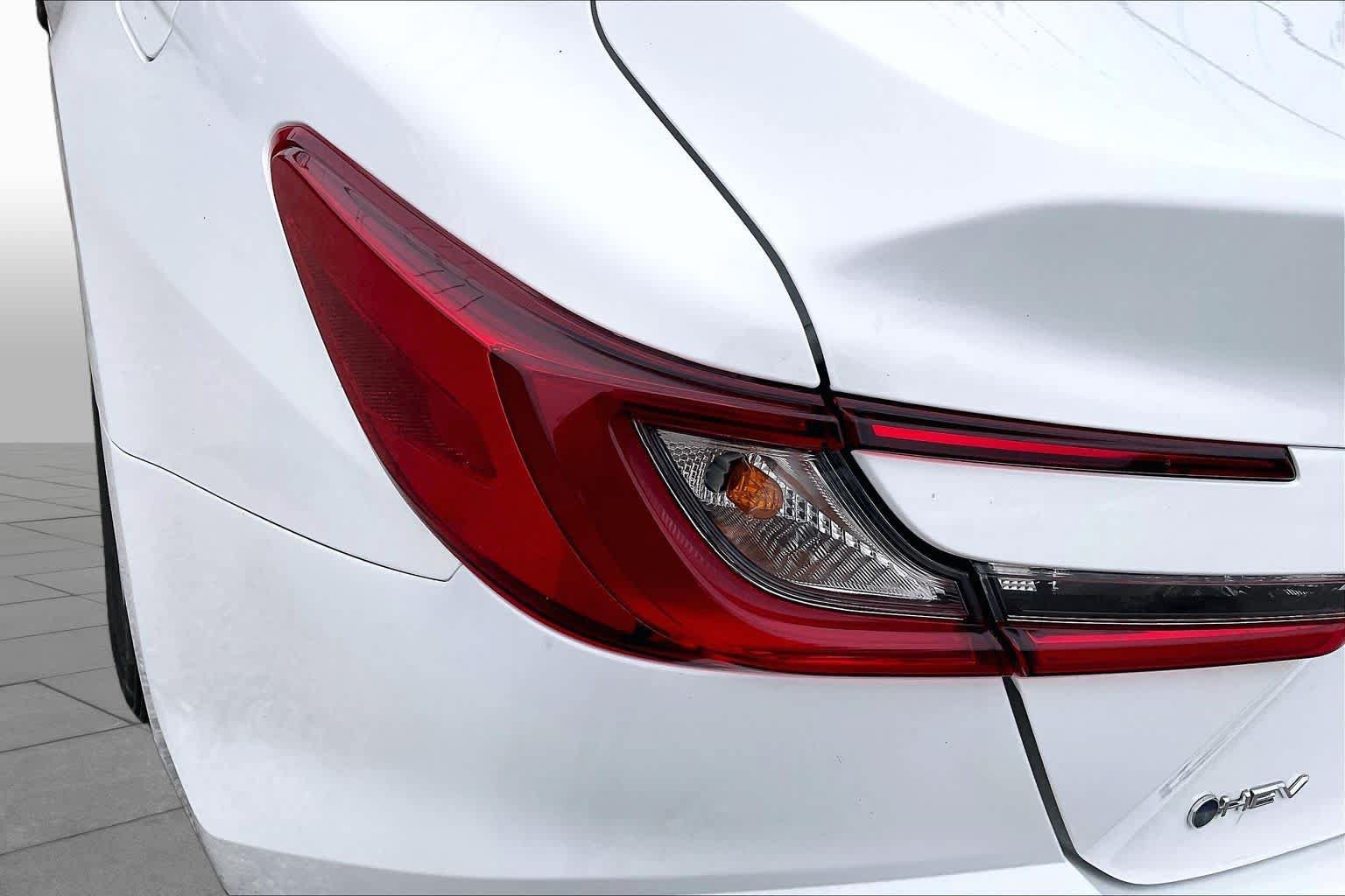 Used 2025 Toyota Camry LE w/ Convenience Package FWD image 28