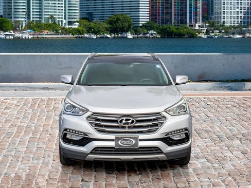 Used 2018 Hyundai Santa Fe Sport image 2