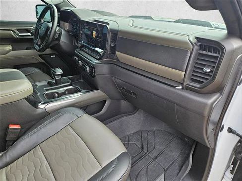 Used 2023 Chevrolet Silverado 1500 ZR2 w/ Technology Package image 21