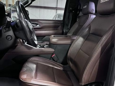 Used 2021 Chevrolet Tahoe High Country RWD image 12
