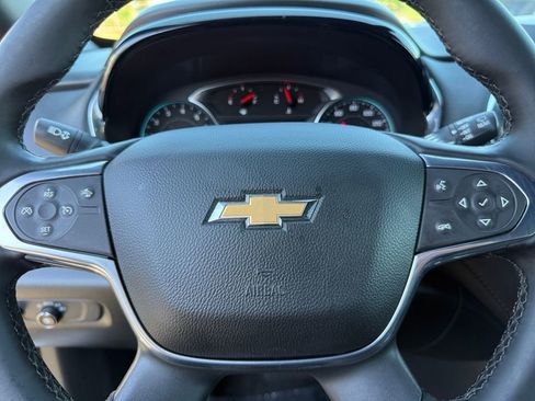 Used 2023 Chevrolet Traverse LT AWD/4WD image 22