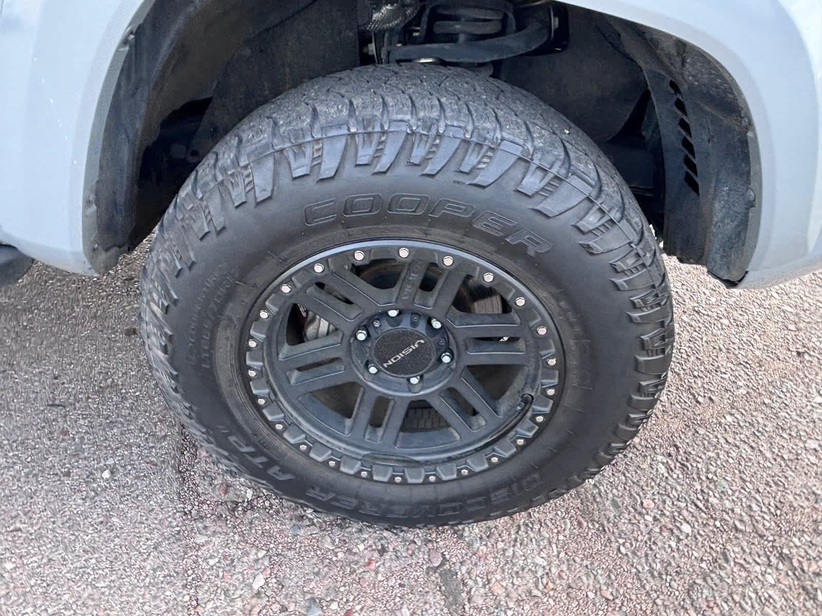 Used 2021 Toyota Tacoma SR5 RWD image 8