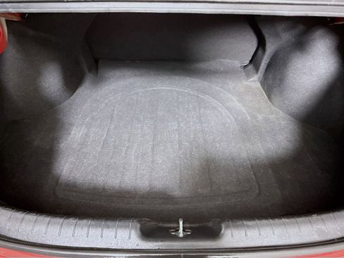 Certified 2024 Hyundai Elantra SEL image 28