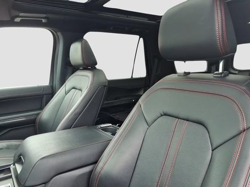 Used 2022 Ford Expedition Limited RWD image 17