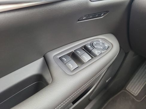 Used 2025 Cadillac XT6 Premium Luxury AWD/4WD image 30