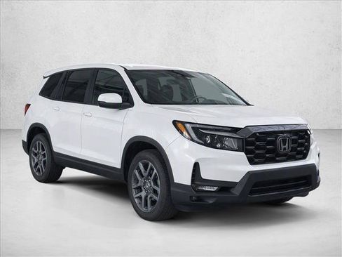 Used 2023 Honda Passport EX-L image 3