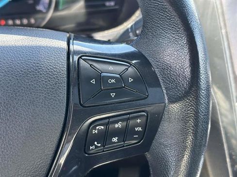 Used 2017 Ford Explorer XLT w/ Equipment Group 202A AWD/4WD image 36