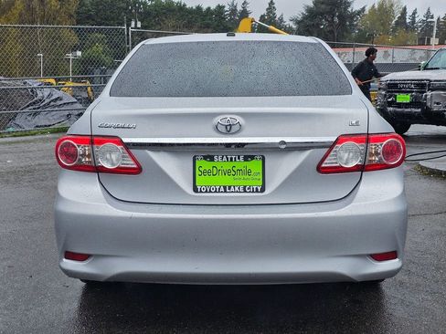 Used 2013 Toyota Corolla LE w/ Premium Pkg FWD image 8