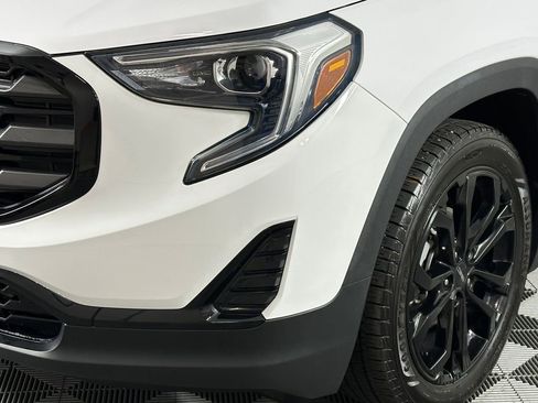 Used 2020 GMC Terrain SLE w/ Driver Convenience Package FWD image 11