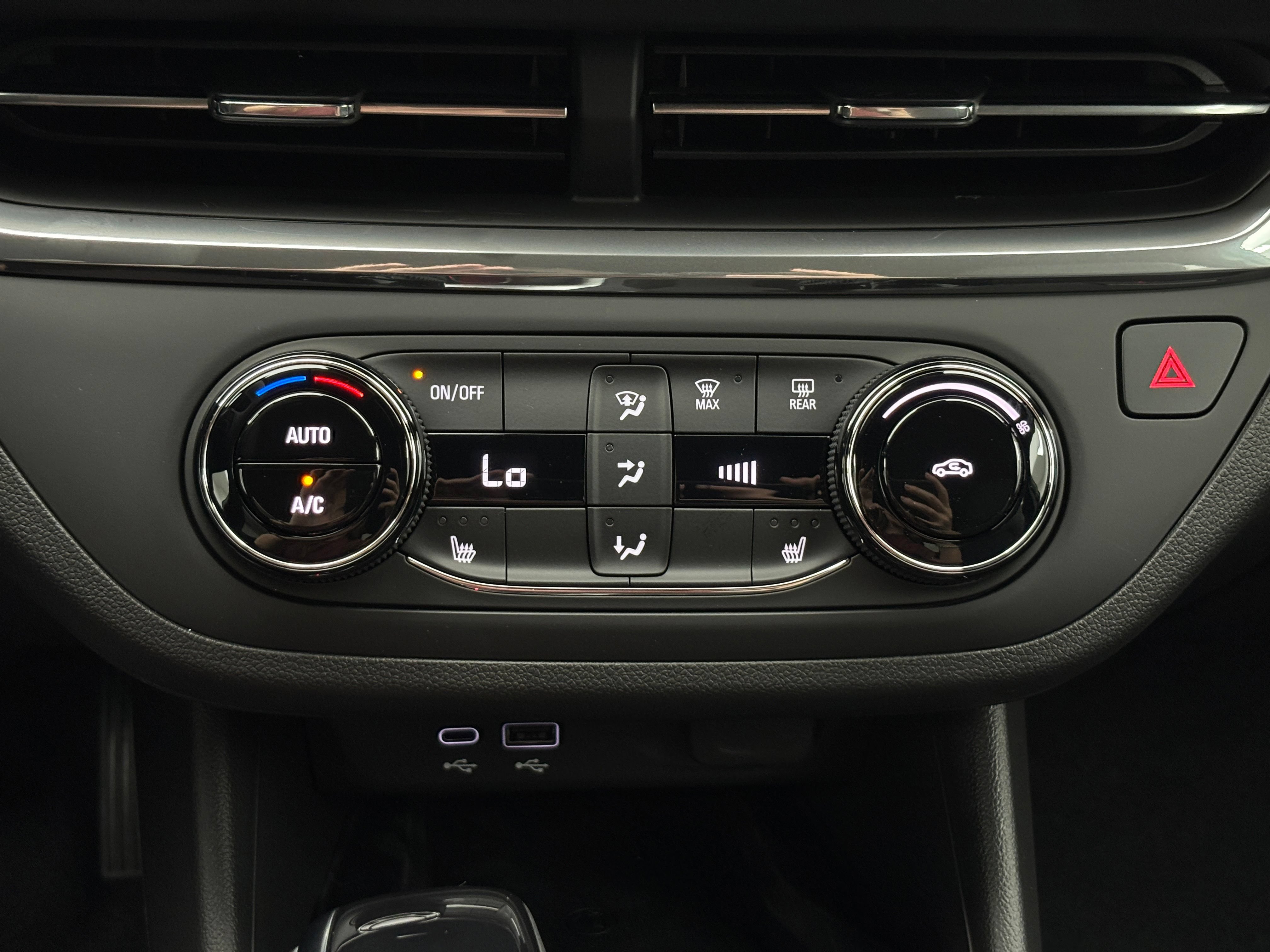 New 2026 Buick Envista Sport Touring w/ Convenience I Package FWD image 25