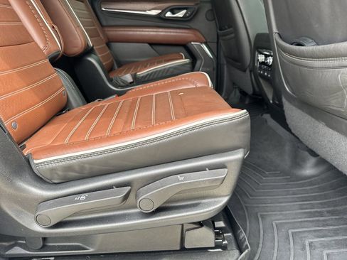 Used 2023 GMC Yukon XL Denali Ultimate image 39