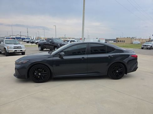 Certified 2025 Toyota Camry SE image 4