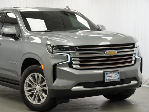 Used 2023 Chevrolet Suburban High Country AWD/4WD image 8