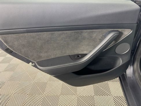 Used 2023 Tesla Model 3 Standard Range image 22