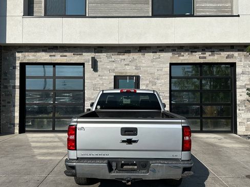 Used 2019 Chevrolet Silverado 1500 LT AWD/4WD image 8