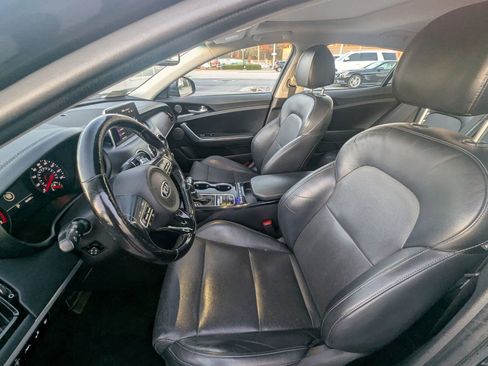 Used 2019 Kia Stinger Premium image 10