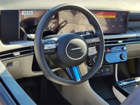 New 2026 Hyundai Tucson Blue SE w/ Tow & Go Package image 3