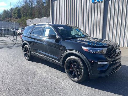 Certified 2023 Ford Explorer ST w/ Equipment Group 401A AWD/4WD image 3