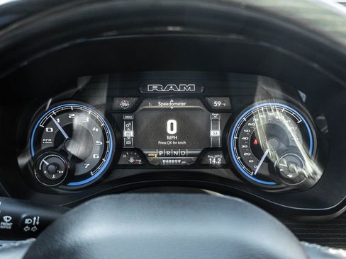 Used 2022 RAM 1500 Limited w/ Body-Colour Bumper Group image 13