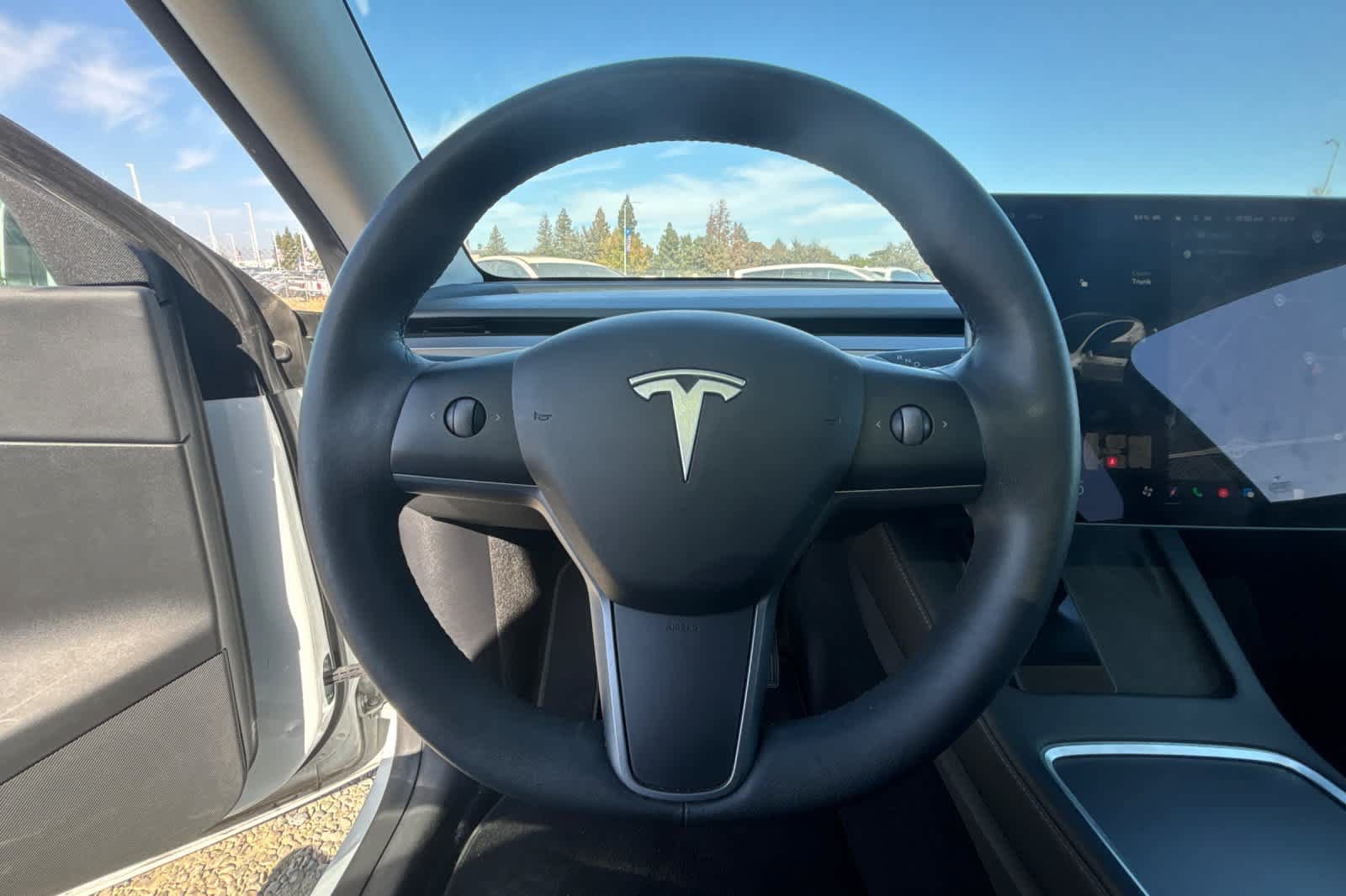 Used 2021 Tesla Model Y Long Range AWD/4WD image 22