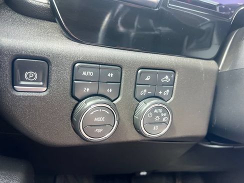 Certified 2023 Chevrolet Silverado 1500 LTZ w/ LTZ Convenience Package II AWD/4WD image 30